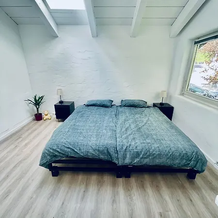 Penthouse Overlooking The Neckar 아파트