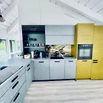 Penthouse Overlooking The Neckar * 하이델베르크