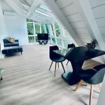 아파트 Penthouse Overlooking The Neckar