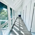 Penthouse Overlooking The Neckar 아파트