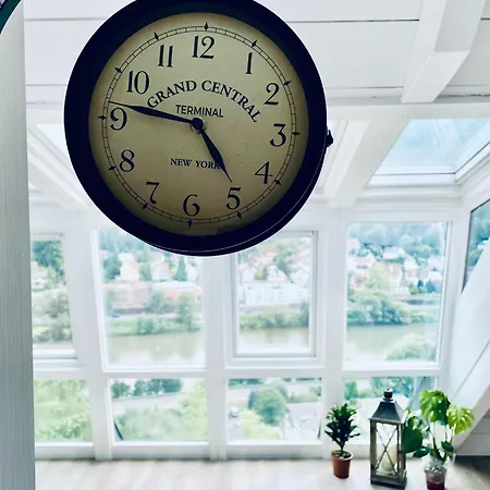 Penthouse Overlooking The Neckar Апартаменты *