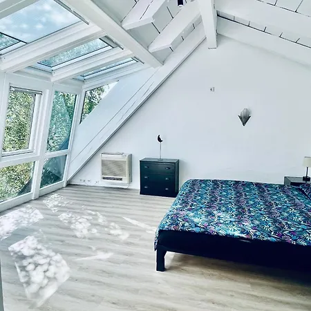 Penthouse Overlooking The Neckar 아파트